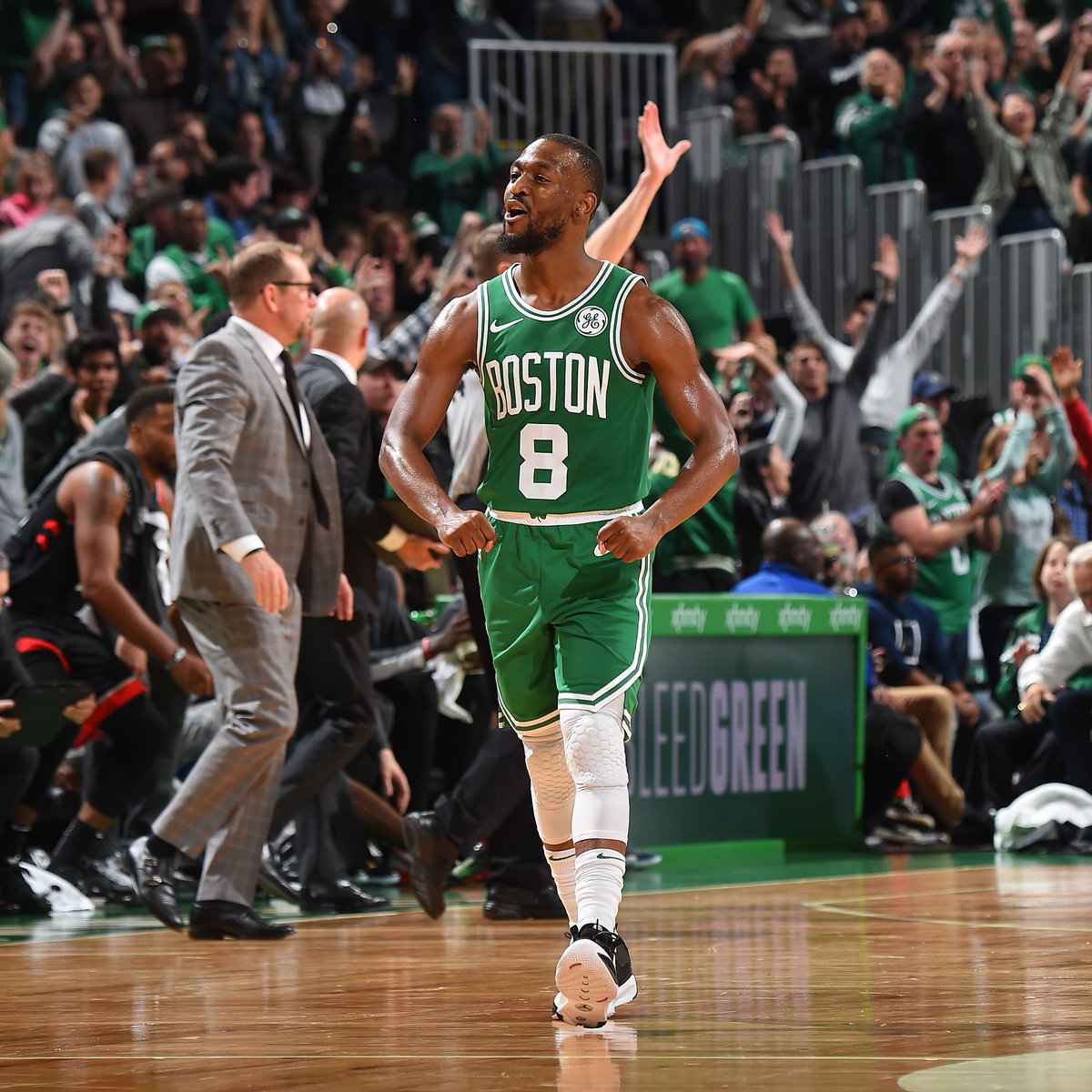 巴特勒扛起进攻大旗，83.3%命中率独得16分（巴特勒高效砍下16分，命中率83.3%）