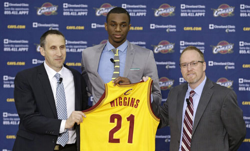 斯基拉：马竞有意埃德松，球员与亚特兰大尚未达成续约协议（斯基拉：马竞关注埃德松，球员仍未与亚特兰大完成续约）