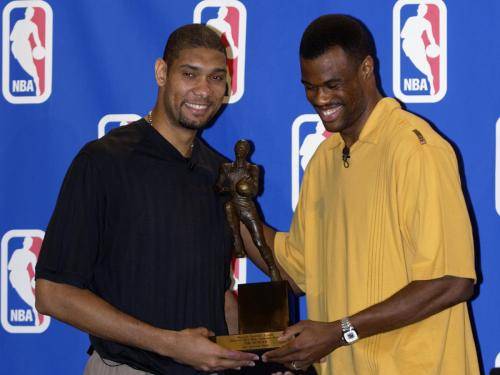 这11月全胜的马竞放到英超踢得过富勒姆吗？（11月全胜的马竞若征战英超，能赢富勒姆吗？）